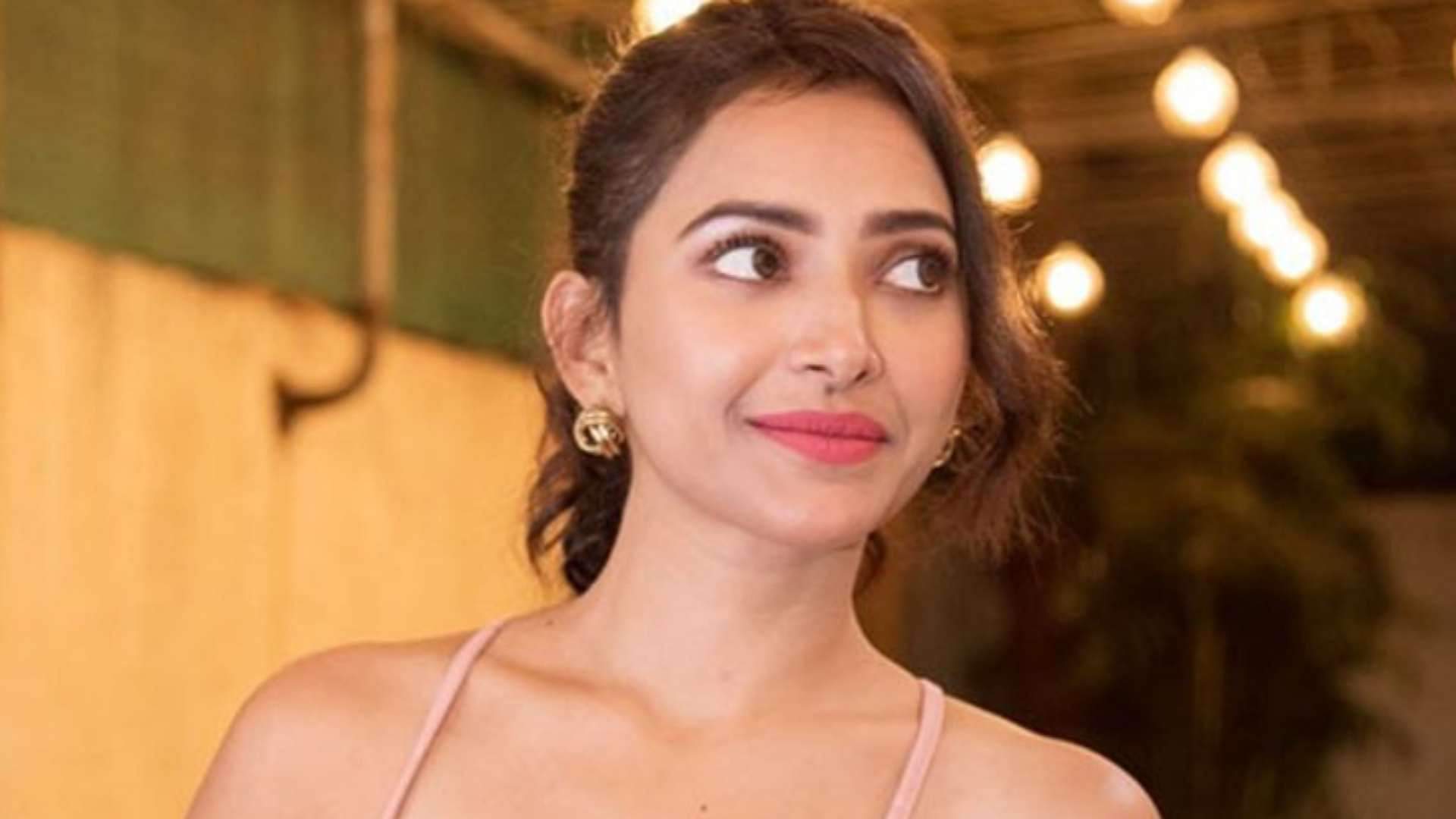 Celebs: नशे में चूर इन सितारों ने दांव पर लगा दिया था करियर, बुद्धि खुली तो तुरंत किया रीहैब सेंटर का रुख Celebrities Went To Rehab Centers Kapil Sharma to Saurabh Pandey