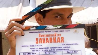 Swatantrya Veer Savarkar: गांधी पर निशाना साधती आनंद पंडित की फिल्म, रणदीप ने फिर काया परिवर्तन से चौंकाया Swatantrya Veer Savarkar teaser Randeep Hooda film gives glimpse of the most wanted Indian by the British read