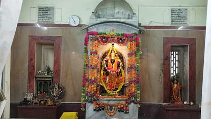 VIDEO: भगवान विष्णु के इस मंदिर में मुस्कुराती है प्रतिमा, एक झलक देखते ही चार धाम के हो जाते हैं दर्शन Famous temple of Lord Vishnu smile special story in Gorakhpur