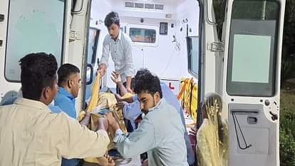 Panipat : पूर्णिमा स्नान करने के लिए हरिद्वार जा रही पिकअप को ट्रक ने मारी टक्कर, चार लोगों की मौत, 20 घायल Panipat: Five dead in Panipat road accident