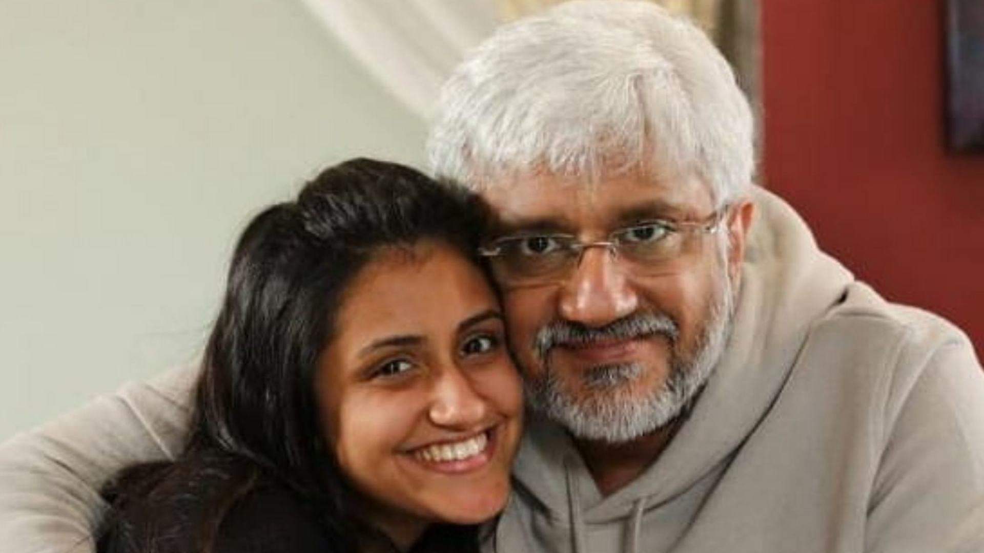 Krishna Bhatt: विक्रम भट्ट की बेटी कृष्णा बनने जा रही हैं दुल्हन, इस तारीख को बॉयफ्रेंड संग लेंगी सात फेरे Vikram Bhatt daughter Krishna Bhatt to tie the knot with Vedant Sarda on this date in Mumbai