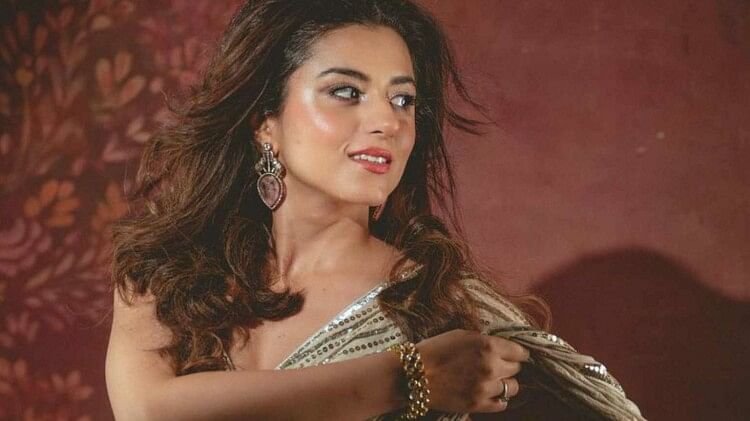 Ridhi Dogra: सलमान से डर और शाहरुख से प्यार, रिद्धि डोगरा ने सुपरस्टार्स संग काम करने का अनुभव किया साझा Ridhi Dogra Shares Experience Of Working With Jawan Star Shah Rukh Khan And tiger 3 actor Salman Khan