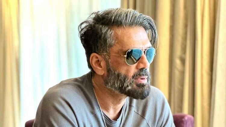 Suniel Shetty: ओटीटी प्लेटफॉर्म्स पर सेंसरशिप जरूरी या नहीं? सुनील शेट्टी ने कहा- 'यह तय करना मुश्किल कि... Suniel Shetty talked about censorship on OTT platforms claiming that its difficult to determine what to censor