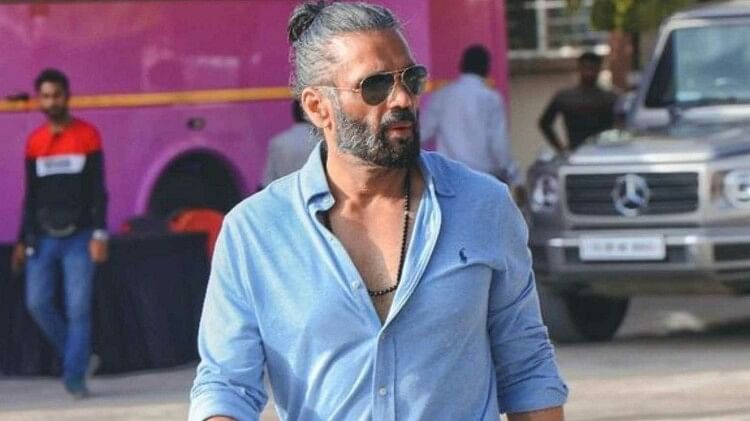 Suniel Shetty: ओटीटी प्लेटफॉर्म्स पर सेंसरशिप जरूरी या नहीं? सुनील शेट्टी ने कहा- 'यह तय करना मुश्किल कि... Suniel Shetty talked about censorship on OTT platforms claiming that its difficult to determine what to censor