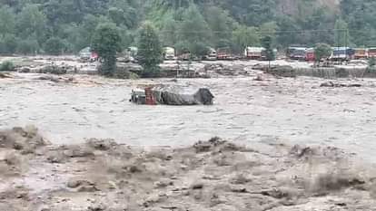 Himachal Rains: हिमाचल में 10 जुलाई को सामान्य से 1009 फीसदी अधिक बरसे बादल, कई रिकॉर्ड टूटे monsoon: 1009 percent more rainfall recorded than normal in Himachal from July 1 to 10