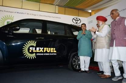 Flex Fuel: पेट्रोल के मुकाबले कैसा है फ्लेक्स फ्यूल, कैसे बनता है और इंजन पर क्या होता है असर, जानें डिटेल How is flex fuel compared to petrol, how is it made and what is the effect on the engine, know the details
