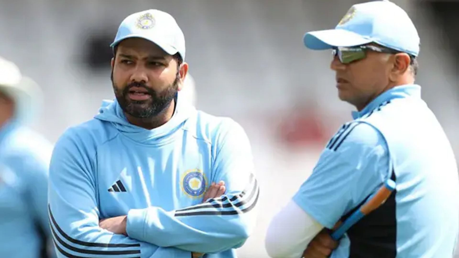 Team India management meeting with Rohit Sharma Rahul Dravid before Asia Cup final Ajit Agarkar also attended