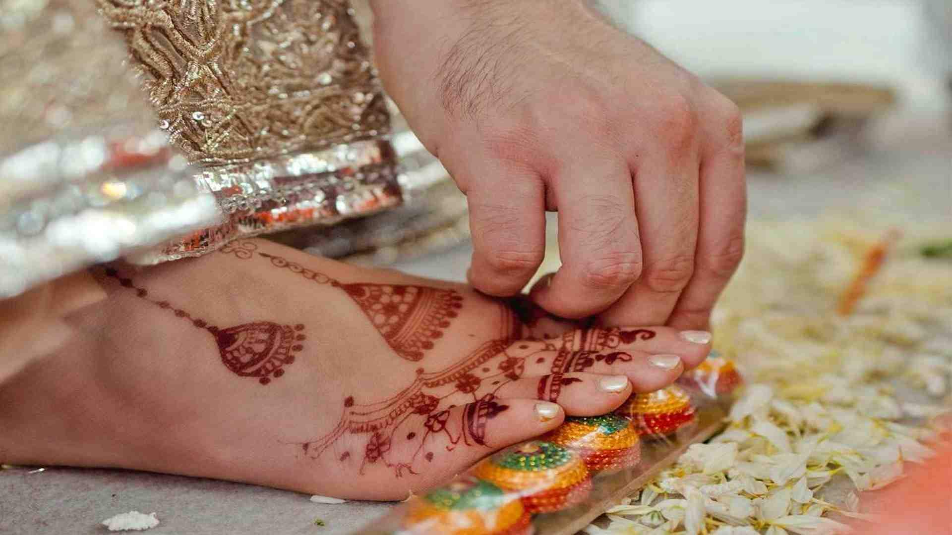 Parineethi-Raghav Wedding: सामने आई रॉयल वेडिंग की झलक, दिखा परिणीति-राघव का खूबसूरत अंदाज, देखें तस्वीरें Parineeti-Raghav Wedding: Parineeti-Raghav's beautiful style seen in the picture after marriage