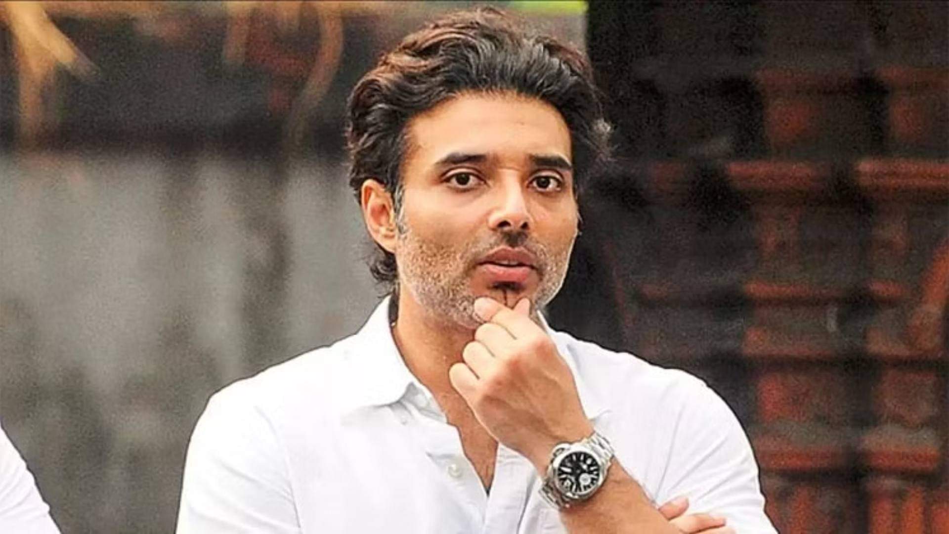 Bollywood: बॉलीवुड के ये सितारे अभी तक हैं सिंगल, फैंस को भी इनकी शादी का है इंतजार Bollywood Celebrities who are Unmarried Salman Khan Akshay Khanna Ameesha Patel Uday Chopra