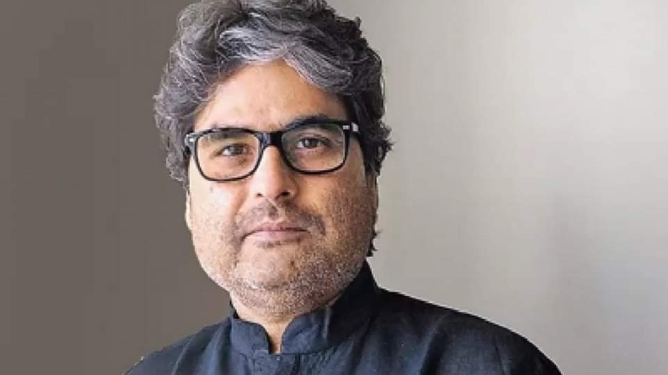Vishal Bhardwaj: प्राइम वीडियो ने हटा दिया था विशाल भारद्वाज का प्रोजेक्ट, कहा- 'वे नहीं चाहते थे कोई राजनीति' Vishal Bhardwaj reveals Prime Video dropped his Kandahar hijacking project says They Wanted nothing political