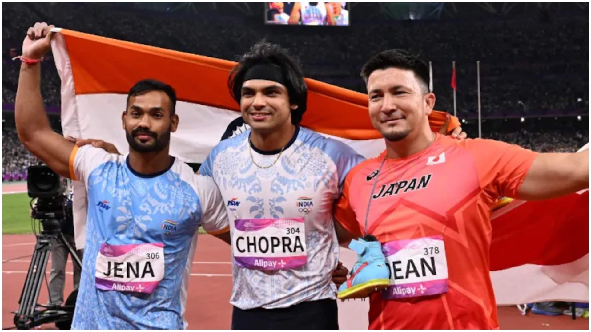 Asian Games: किशोर से पिछड़ने पर घबराए नहीं थे नीरज, कही यह बात; जानें स्वर्ण और रजत जीतने पर क्या बोले दोनों Asian Games: Neeraj Chopra was not afraid of lagging behind Kishore Jena, statement after winning gold silver
