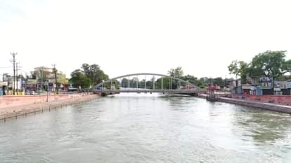 Roorkee: गंदगी के जख्मों को लेकर फिर बही गंगा और गंगनहर, दशहरा के दिन करीब 18 दिन के लिए की गई थी बंद Ganga and Ganganahar will flow again carrying the wounds of dirt in haridwar Roorkee Uttarakhand news in hindi