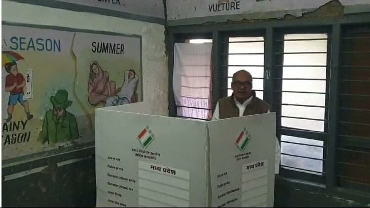 Mp Election Voting Continues In Damoh The Fate Of Candidates