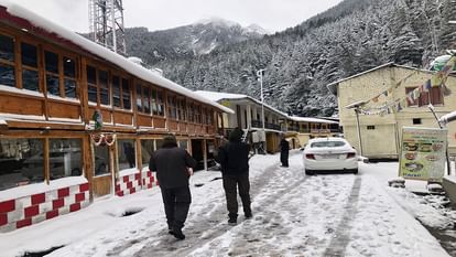 Uttarakhand: इन जिलों में बारिश और बर्फबारी, ऐसी तस्वीरों को दोबारा देखने से खुद को नहीं रोक पाएंगे आप Uttarakhand Snowfall: Rain and snowfall in Kumaon and Garhwal of Uttarakhand