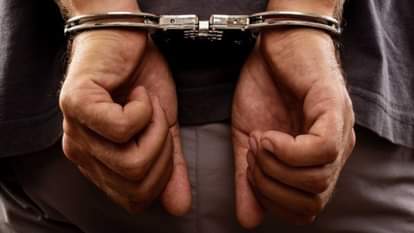 पुलिस भर्ती परीक्षा: गोरखपुर से सॉल्वर गैंग का मास्टरमाइंड अमित फरार, फंसी जांच Police recruitment exam Solver gang mastermind Amit absconds investigation stuck