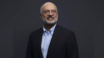 DBS Bank: 2023 में तकनीकी गड़बड़ियों के लिए सीईओ पीयूश गुप्ता का 27 प्रतिशत वेतन काटा, बैंक ने दिए इतने पैसे DBS Bank says it deducted 27 pc salary of its CEO Gupta for tech glitches in 2023