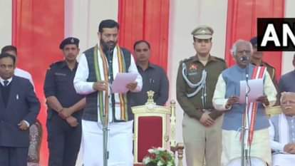 Haryana: नायब सिंह सैनी बने हरियाणा के नए सीएम, एक निर्दलीय समेत पांच विधायक बने मंत्री, कोई नया चेहरा नहीं Nayab Singh Saini takes oath as new CM of Haryana