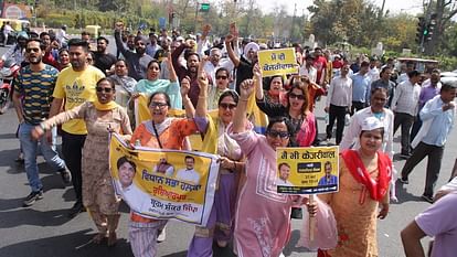 'INDIA' Mega Rally: सुनीता ने पढ़ा CM का संदेश, कहा- नया भारत बनाएंगे; जेल से केजरीवाल ने देश को दी छह गारंटी Rally of 'INDIA' alliance in Delhi before Lok Sabha elections