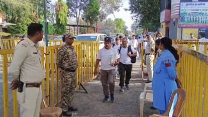 Dhar Bhojshala Survey: भोजशाला में 12वें दिन ASI का सर्वे जारी, हिंदुओं के दावों को मुस्लिम पक्षकार ने नकारा