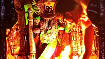 Ramlala Surya Tilak: कहानी 'सूर्य तिलक' की, इन मंदिरों में भी किरणें करती हैं देवी-देवताओं का अभिषेक? In which other temple is the Surya Tilak done in Ram temple, how different is it from Ayodhya