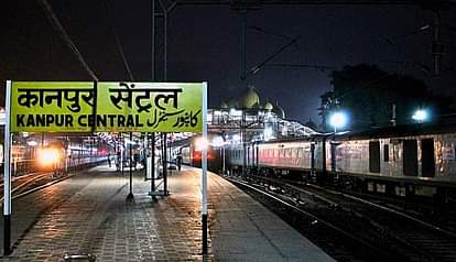 Indo-Pak Tension: कई देशों की हवाई यात्रा हुई महंगी, जम्मू की ट्रेनों को रोकने की तैयारी…13135 टिकट रद्द Indo Pak Tension Air travel to many countries became expensive preparations to stop trains to Jammu