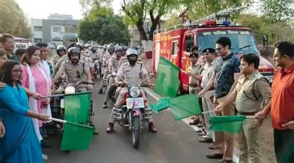 Police took out bike rally to make voters aware In katni