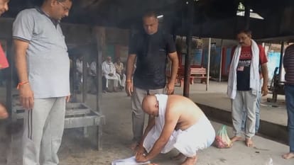 Donation of body of 75 year old social worker Pramod Mahajan