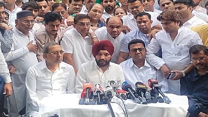 Arvind Singh Lovely said that he has resigned from post of Congress State President not from party