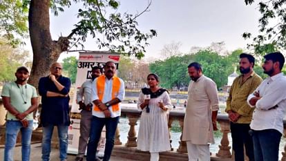 Satta Ka Sangram: ग्वालियर में बीजेपी-कांग्रेस नेताओं के बीच जमकर हुई बहस, दोनों ने एक दूसरे पर लगाए आरोप Satta Ka Sangram There was heated debate between BJP and Congress leaders in Gwalior both blamed