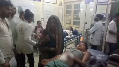 Maihar News: चार्ज लगाते ही ब्लास्ट हुआ फोन, दो बच्चों की उड़ी उंगलियां Maihar News phone exploded as soon as it was charged two children lost their fingers