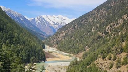 Gangotri Dham: बर्फ से ढकीं चोटियां...नदियां, झरने और जंगल, कीजिए दीदार..खूबसूरत हर्षिल घाटी को आपका इंतजार Chardham Yatra 2024 Gangotri Dham Harshil Valley is world famous for its natural beauty Watch Photos