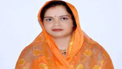 MP News Amanganj Municipal Council President Sarika Khatik arrested in Panna for taking 30 thousand bribe