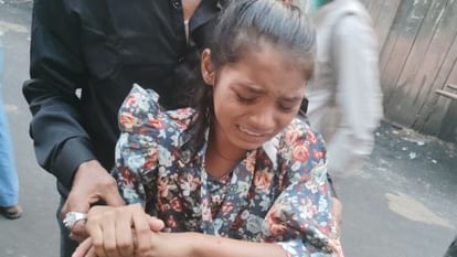 Innocent girl attacked by dogs in Chhindwara
