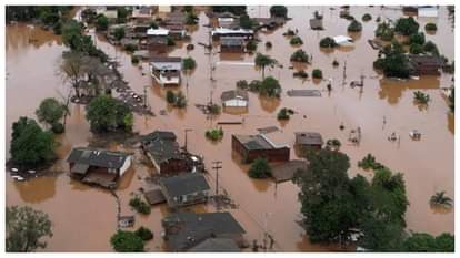 PAK Heavy Rains: पाकिस्तान में भारी बारिश से 214 लोगों की मौत; कई जिलों में अचानक बाढ़ आई, भूस्खलन की भी मार Pakistan heavy rains people killed many missing Khyber Pakhtunkhwa flash floods and landslides Hindi updates