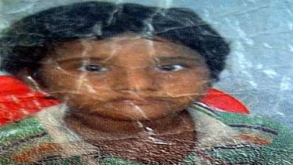 Hathras: लोडर की टक्कर से टूटकर गिरा खंभा, किशोरी के सिर पर लगा, हुई दर्दनाक मौत Teenager dies after pole falls on head