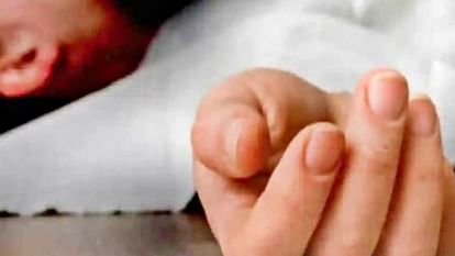 Shahdol News: सर्प दंश से मासूम की मौत, मौजूद स्टॉफ पर गलत इंजेक्शन लगाने का आरोप Shahdol News Innocent died due to snake bite staff present accused of giving wrong injection