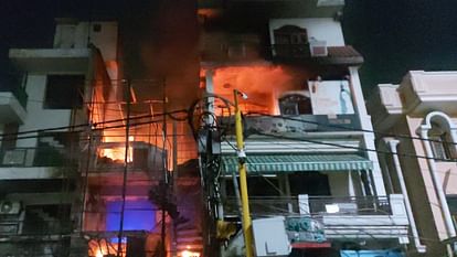 Delhi: Fire breaks out in baby care center of Vivek Vihar, 11 children rescued and sent to hospital