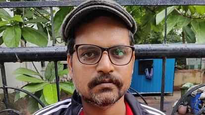 Durgesh Kumar: इंजीनियर बनते बनते रंगमंच को बनाई अपनी दुनिया, थिएटर से निकल दुर्गेश ऐसे बने 'पंचायत' के बनराकस Durgesh Kumar profile know unknown facts about Panchayat Season 3 bhushan banrakas star struggle career films