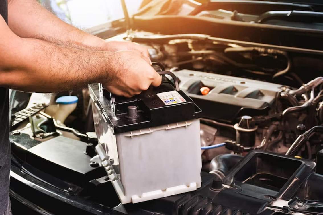 Car Care Tips: आसान टिप्स और ट्रिक्स से कार की लाइफ बढ़ाएं, अच्छी देखभाल से मिलेगी लंबी उम्र, जानें डिटेल्स car maintenance tips car care tips in hindi