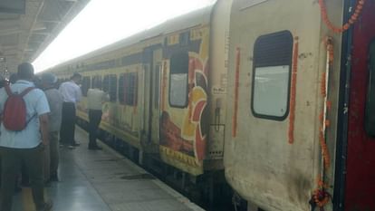 Rishikesh: योगनगरी से रवाना हुई भारत गौरव पर्यटक ट्रेन, दक्षिण भारत के तीर्थस्थलों के दर्शन करेंगे यात्री Bharat Gaurav tourist train leaves Rishikesh railway station passengers will visit South India pilgrimage
