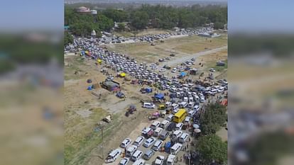 Prayagraj : गंगा दशहरा पर संगम में लाखों श्रद्धालुओं ने लगाई पुण्य की डुबकी, चिलचिलाती धूप पर भारी पड़ी आस्था Lakhs of devotees took a holy dip on Ganga Dussehra, faith outweighed the scorching heat.