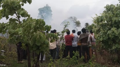 Due to heavy rain the body had to be kept in the house for 15 hours in sagar