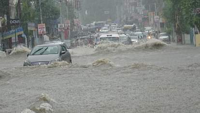 Uttarakhand Weather : सावधान...देहरादून और नैनीताल समेत आठ जिलों में आज होगी तेज बारिश, बाढ़ का अलर्ट जारी Uttarakhand Weather Monsoon Update Heavy rainfall and Flood Alert in eight districts including Dehradun