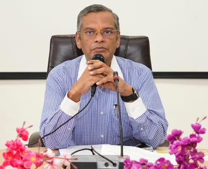 AIIMS emphasizes on homeopathy treatment along with allopathy, treatment of diseases like chronic scalp psoria