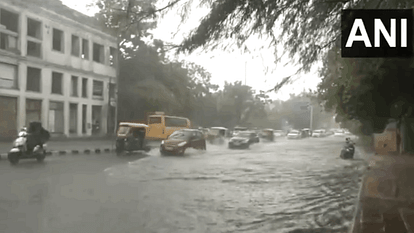 Delhi ncr Weather Forecast Update IMD heavy rain in many areas with traffic jam