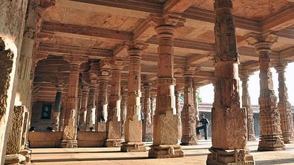 Bhojshala: धार भोजशाला-आज खुलेगी लिफाफे में बंद सर्वे रिपोर्ट, इंदौर खंडपीठ में होगी सुनवाई Bhojshala: Dhar Bhojshala - Survey report sealed in envelope will be opened today, hearing will be held in Ind