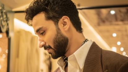 Gyaarah Gyaarah: इस दिन धूम मचाएगा 'ग्यारह ग्यारह' का ट्रेलर, नए पोस्टर के साथ तारीख का भी हुआ खुलासा Gyaarah Gyaarah new poster out raghav juyal Kritika Kamra Dhairya Karwa series trailer to release on 24 july