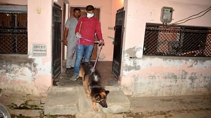 प्रयागराज में सनसनीखेज वारदात : करेली में घर के भीतर महिला की हत्या, 20 लाख रुपये की लूट Sensational incident in Prayagraj: Woman murdered inside the house in Kareli, loot of Rs 20 lakh