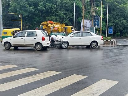 MP News: कैबिनेट बैठक में शामिल होने जा रहे मंत्री सिलावट की कार की टक्कर, फिर दूसरी गाड़ी से रवाना हुए MP News: Minister Tulsi Silavat car collides in Bhopal cabinet meeting