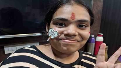 Jaipur: NEET की छात्रा ने बिल्डिंग की 5वीं मंजिल से कूदकर की आत्महत्या, सुसाइड नोट में परिवार से मांगी माफी Jaipur: NEET student commits suicide by jumping from the 5th floor of the building